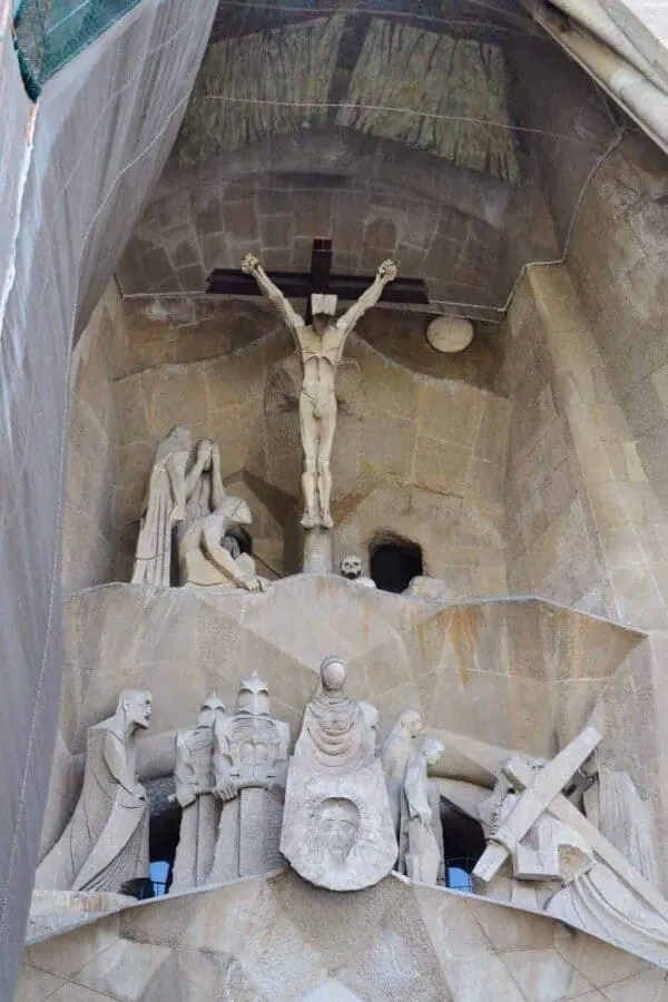 Sagrada Familia Exterior Crucifixion Scene