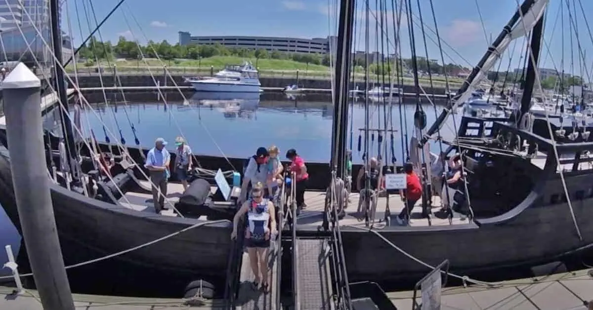 Tour of Columbus' Ships