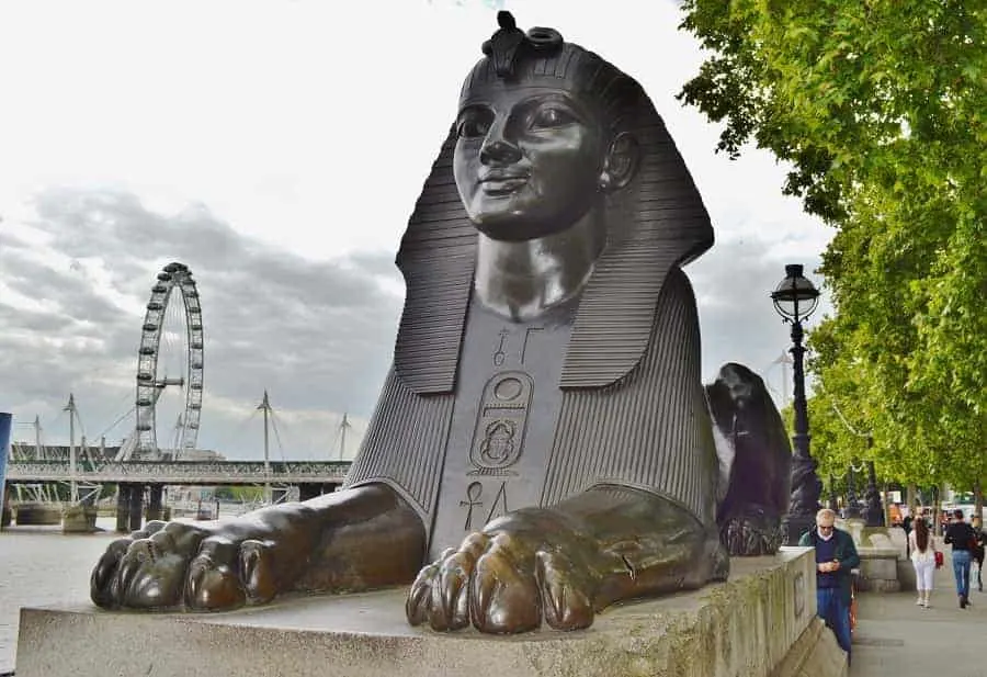 Two bronze Sphinxes in Victoria Embankment