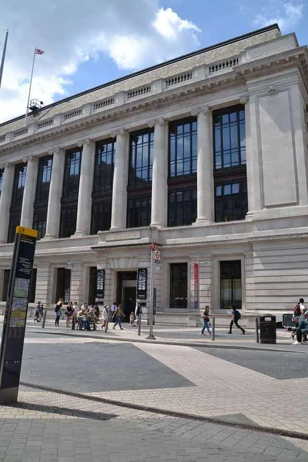 Victoria Albert Museum in London