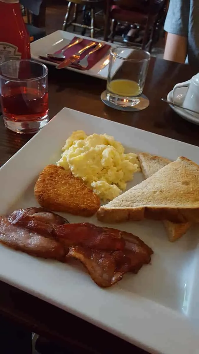 Breakfast at Rose & Crown B&B