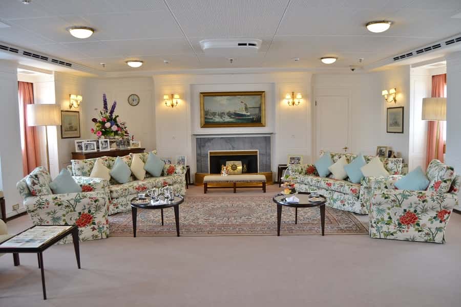 Royal Britannia Livingroom