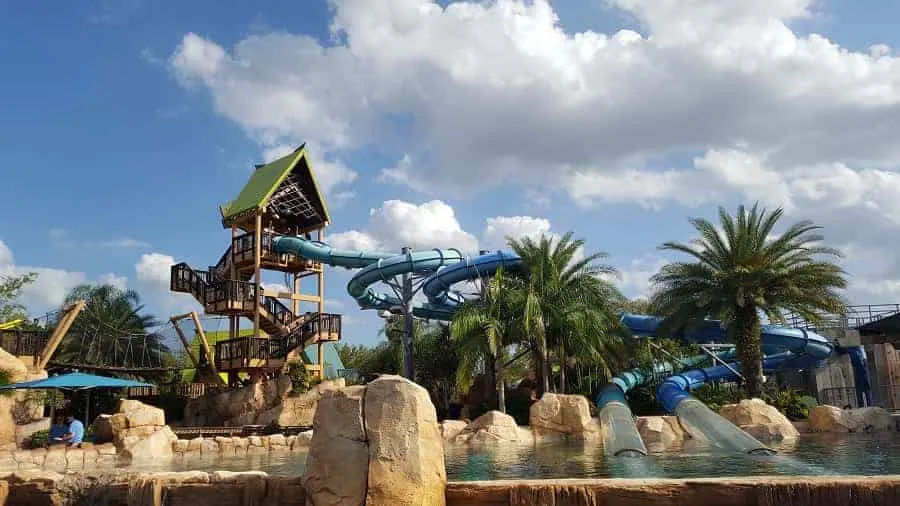 Aquatica Dolphin Plunge