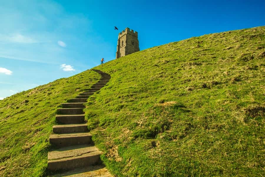 Glastonbury walking path to Tor