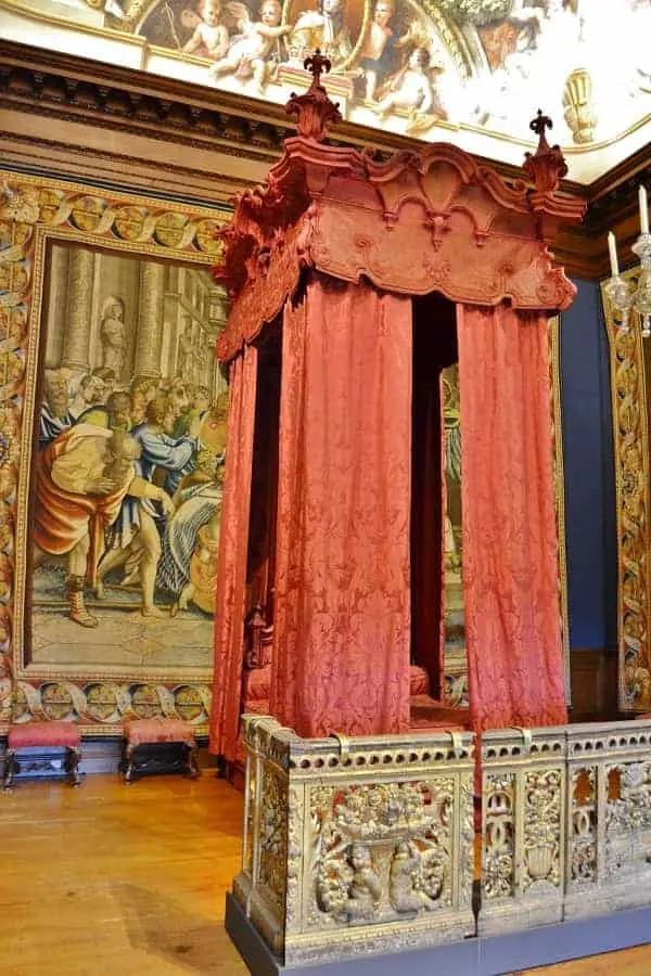 William III Bedroom Hampton Court Palace