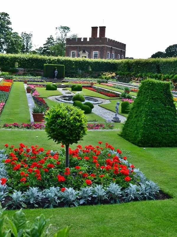 Hampton Court Palace Gardens