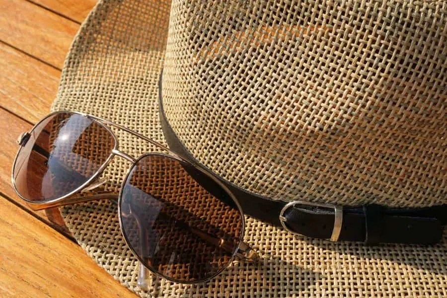 Hat & Sunglasses