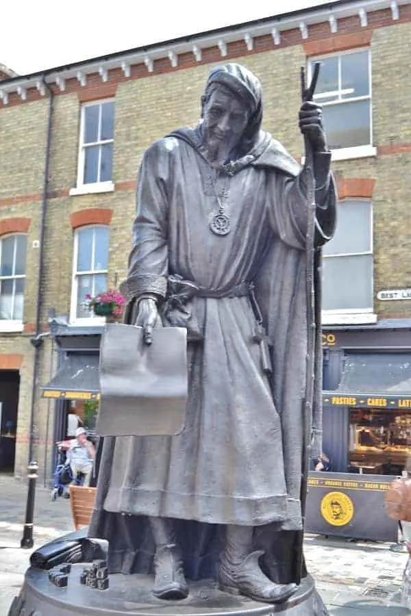 Chaucer Statue in Canterbury