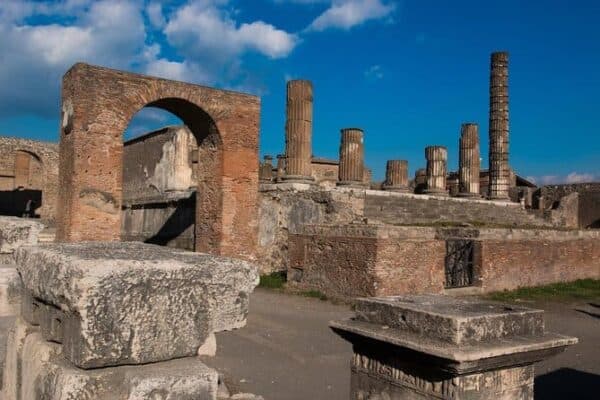 Making The Trip From Sorrento To Pompeii - Day Trip Tips