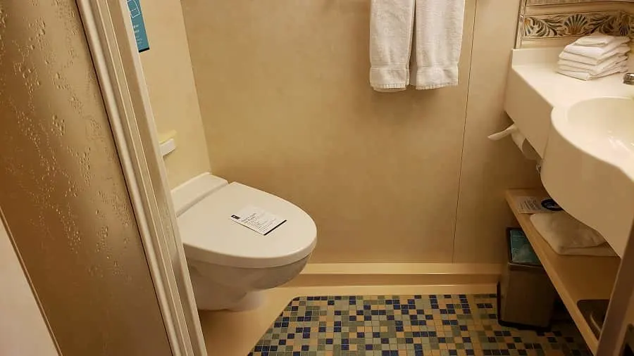 Navigator of the Seas Bathroom