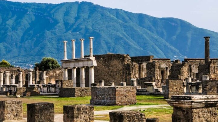 Visiting Pompeii Ruins