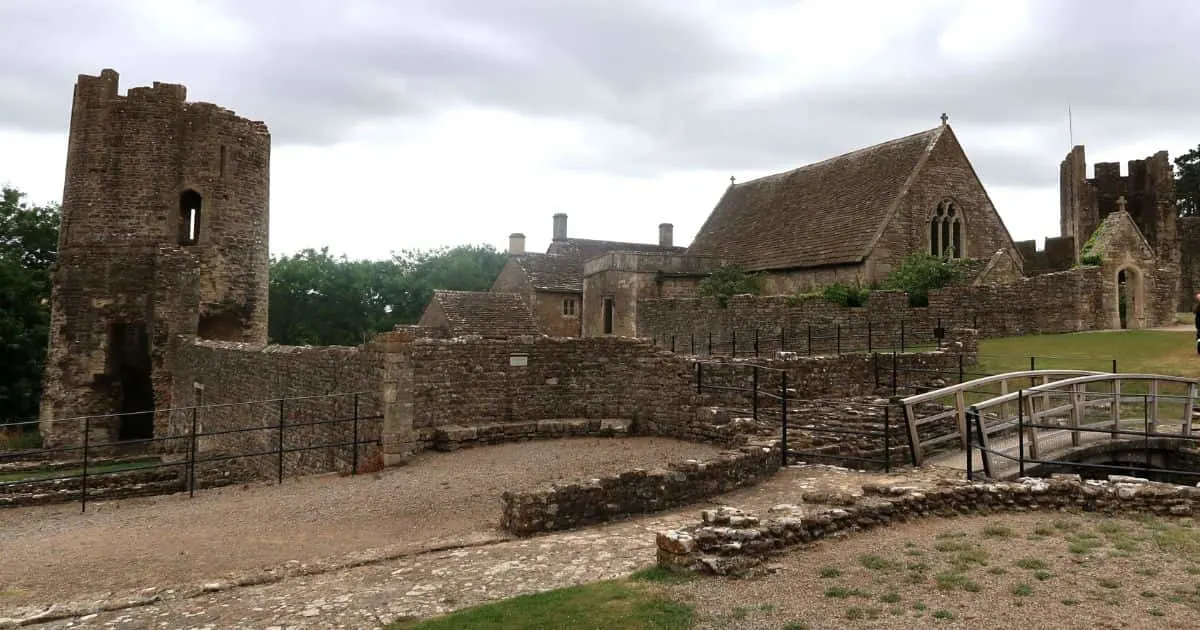 Farleigh Hungerford Castle