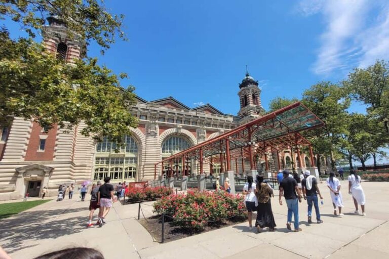 best time to visit statue of liberty and ellis island