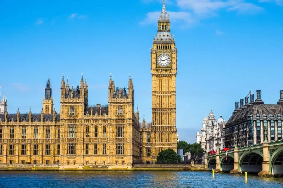 Big Ben & House of Parliament