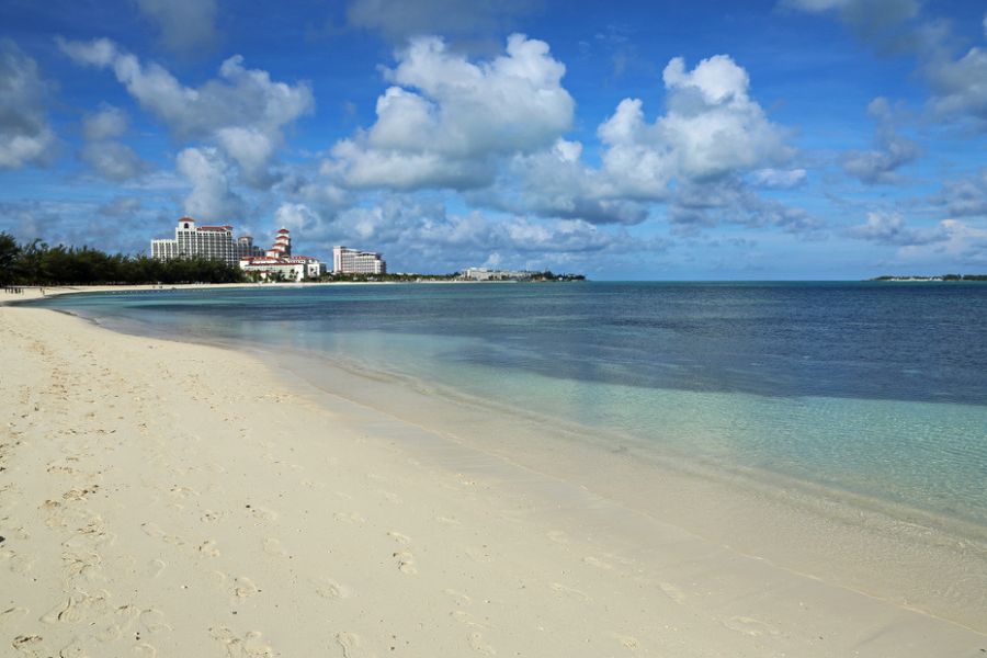 nassau beaches close to cruise port