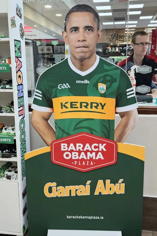 Obama Cut Out Kerry Jersey