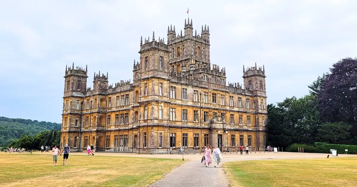 Highclere Castle: The Real Dowton Abbey